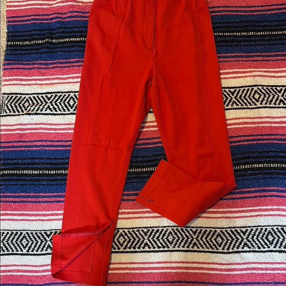 🍍Ann Taylor Red ankle zip trousers 🍍SZ 10🍍elastic waist 15”🍍28” inseam🍍@B-1